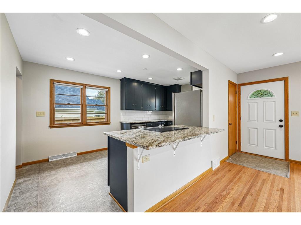 2164 Reaney Avenue E Saint Paul MN 55119 7064920 image5