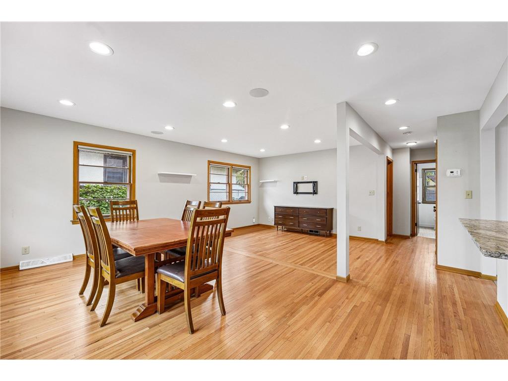 2164 Reaney Avenue E Saint Paul MN 55119 7064920 image9