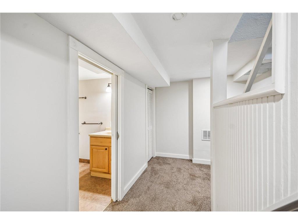 2165 11th Street White Bear Lake MN 55110 7080569 image28