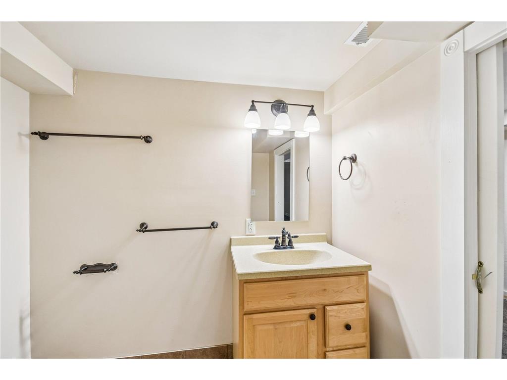 2165 11th Street White Bear Lake MN 55110 7080569 image31