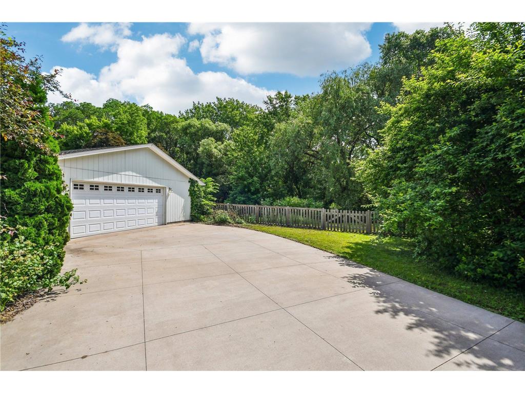 2165 11th Street White Bear Lake MN 55110 7080569 image49