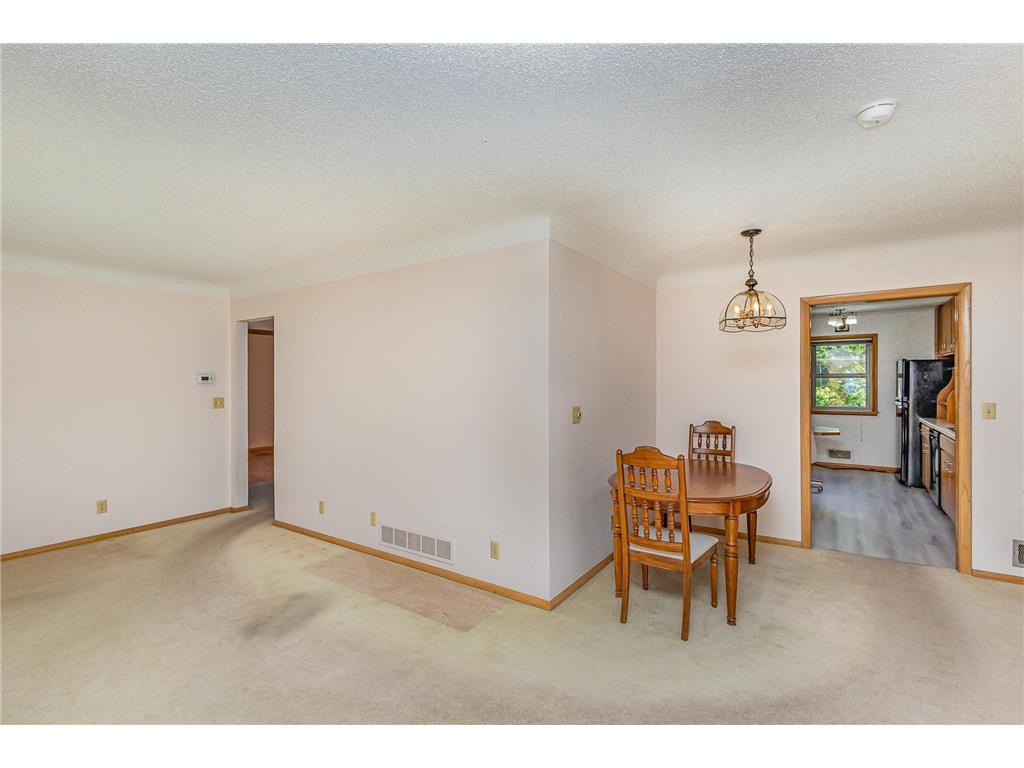 2165 Ross Avenue E, Saint Paul, MN, 55119 | MLS: 6734351 | Edina Realty