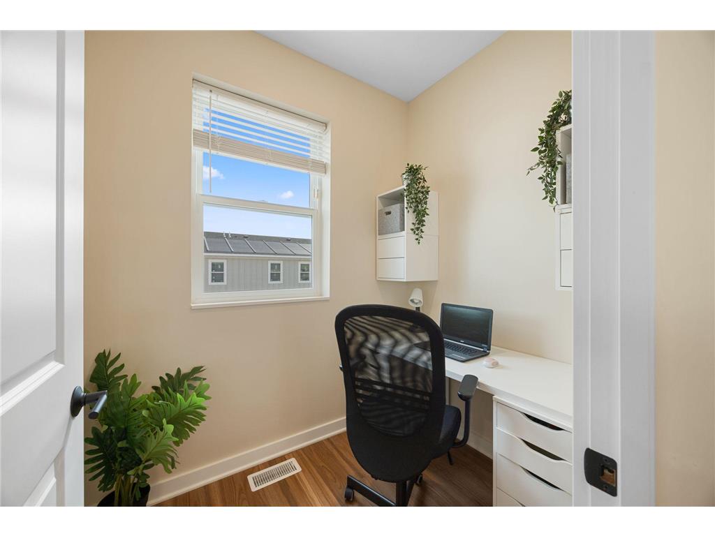 2166 Cottage Avenue E #3 Saint Paul MN 55119 6816411 image10