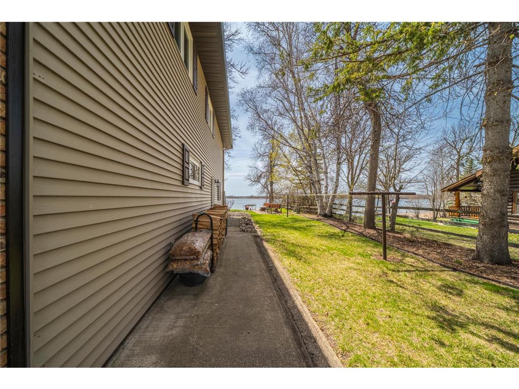 21682 Black Beauty Lane Detroit Lakes MN 56501 - Floyd Lake 7072804 image58