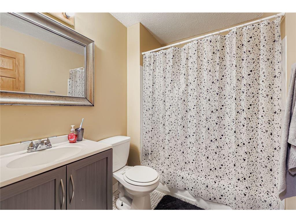 2169/2171 Glenridge Avenue Saint Paul MN 55119 6775940 image8
