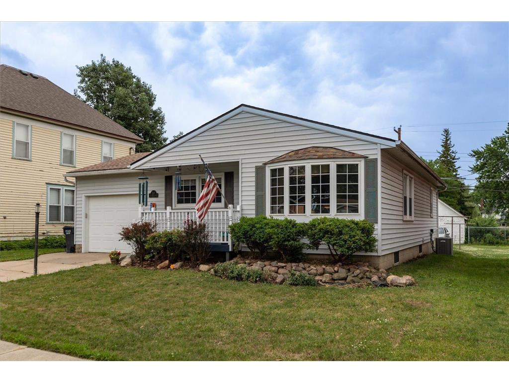 217 1st Street NE Hayfield MN 55940 7104223 image1