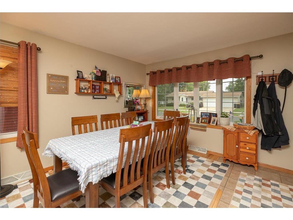217 1st Street NE Hayfield MN 55940 7104223 image2