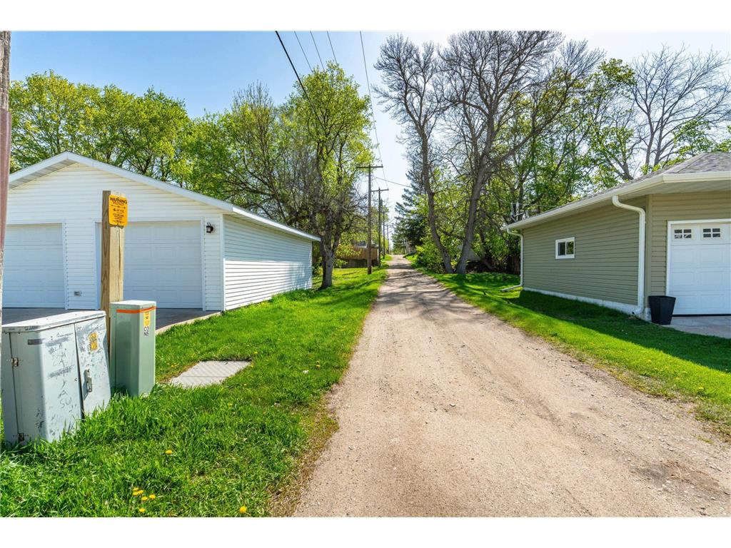 217 1st Street NW Pelican Rapids MN 56572 7073510 image8
