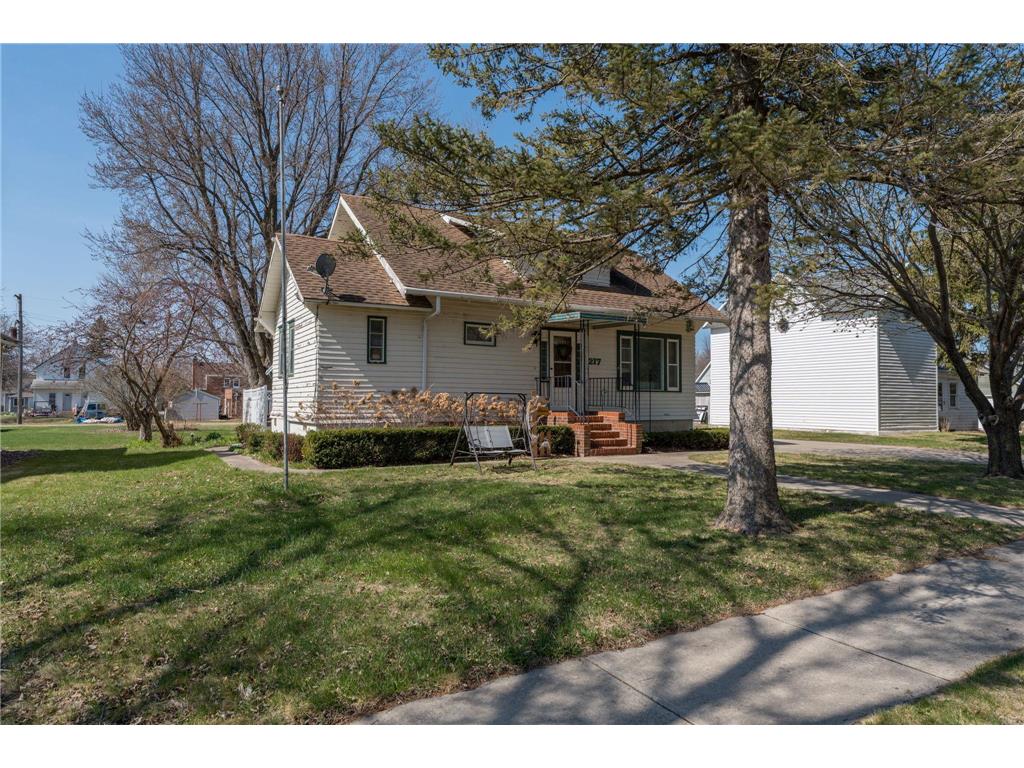 217 3rd Street E Morgan MN 56266 6709092 image2