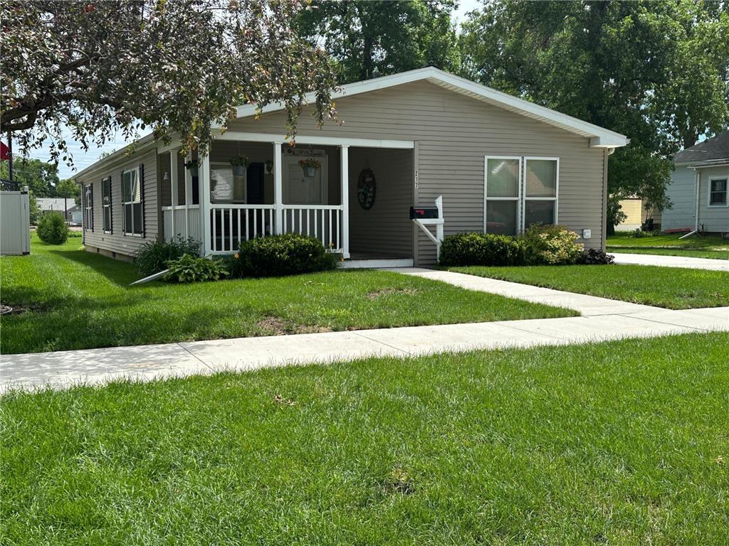 217 4th Avenue SE Pipestone MN 56164 6747965 image1