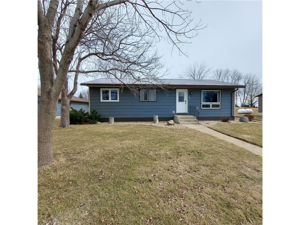 217 4th Street NE Pennock MN 56279 6503941 image1