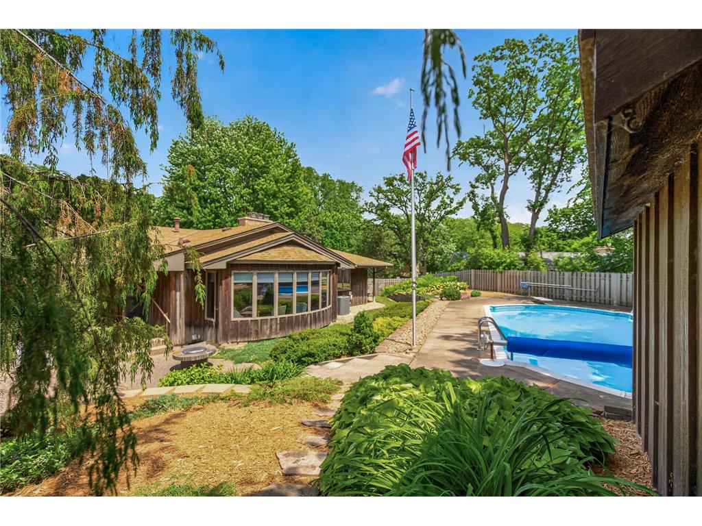 217 Arbor Lane Burnsville MN 55337 7085454 image1