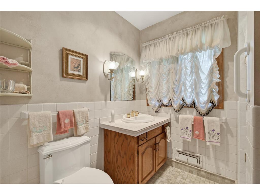 217 Arbor Lane Burnsville MN 55337 7085454 image30