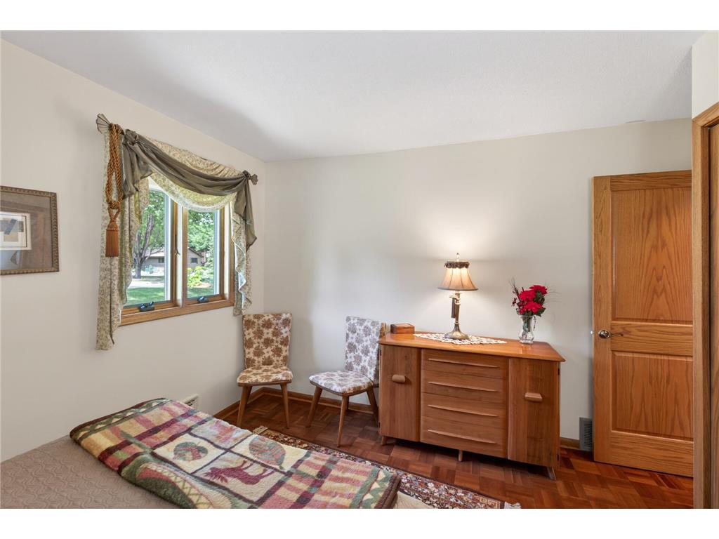 217 Arbor Lane Burnsville MN 55337 7085454 image33