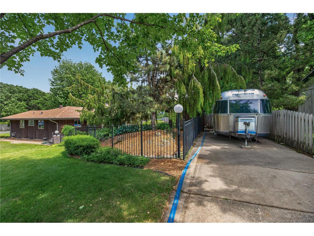 217 Arbor Lane Burnsville MN 55337 7085454 image4
