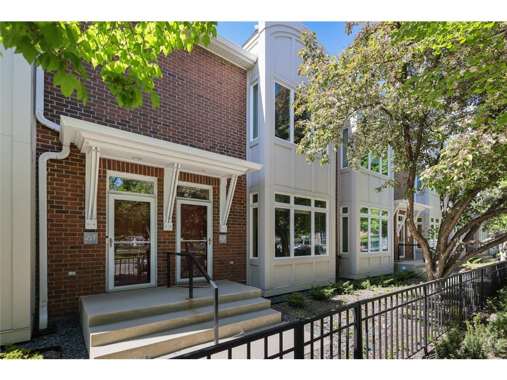 217 Bank Street SE Minneapolis MN 55414 7070957 image1