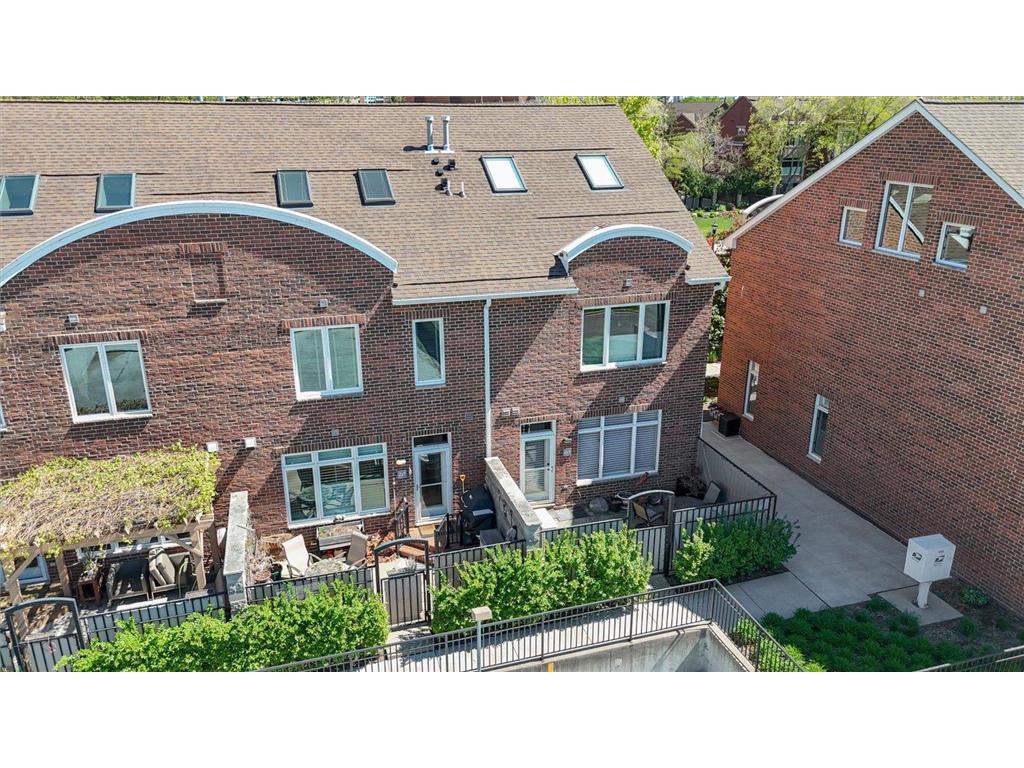 217 Bank Street SE Minneapolis MN 55414 7070957 image2