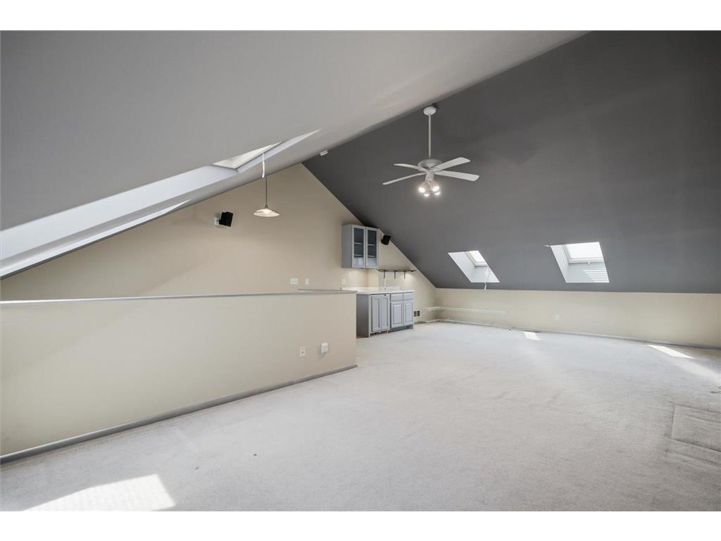 217 Bank Street SE Minneapolis MN 55414 7070957 image25