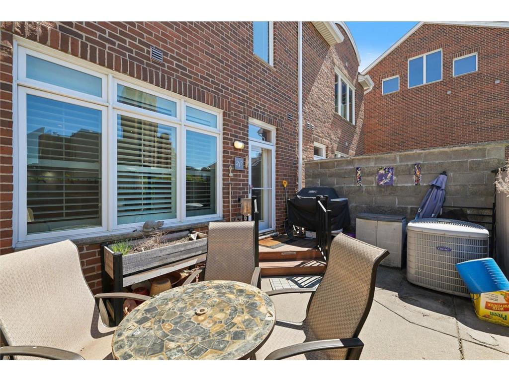 217 Bank Street SE Minneapolis MN 55414 7070957 image26