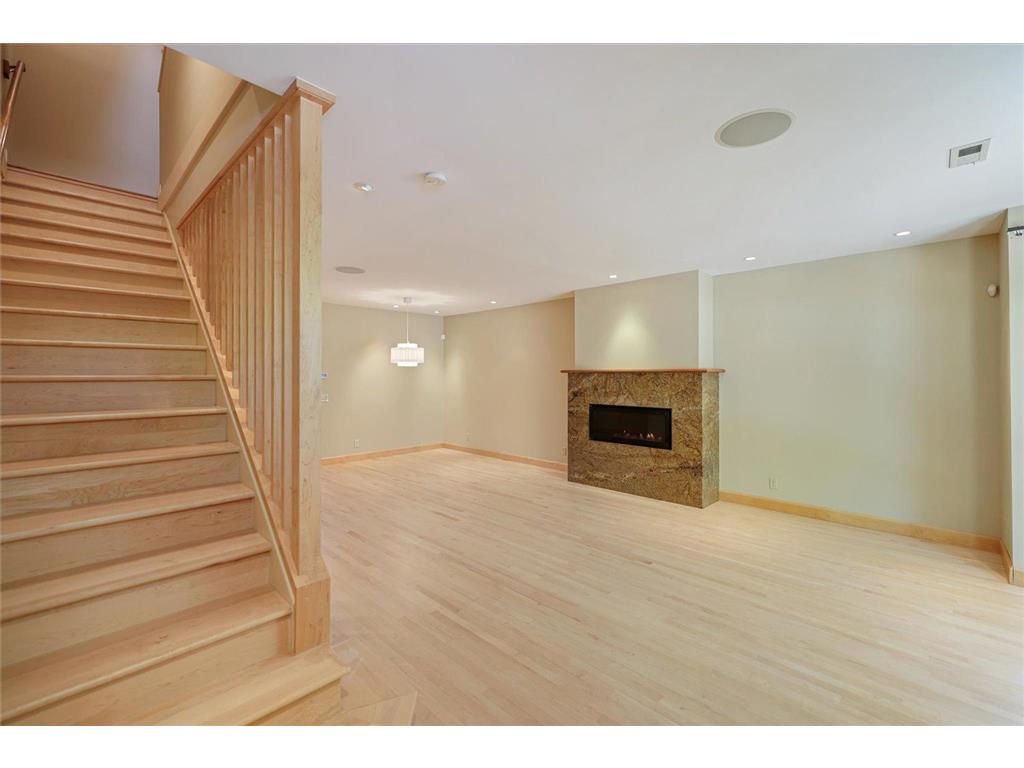 217 Bank Street SE Minneapolis MN 55414 7070957 image3
