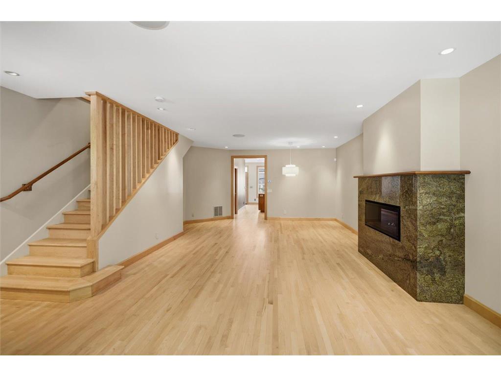 217 Bank Street SE Minneapolis MN 55414 7070957 image4