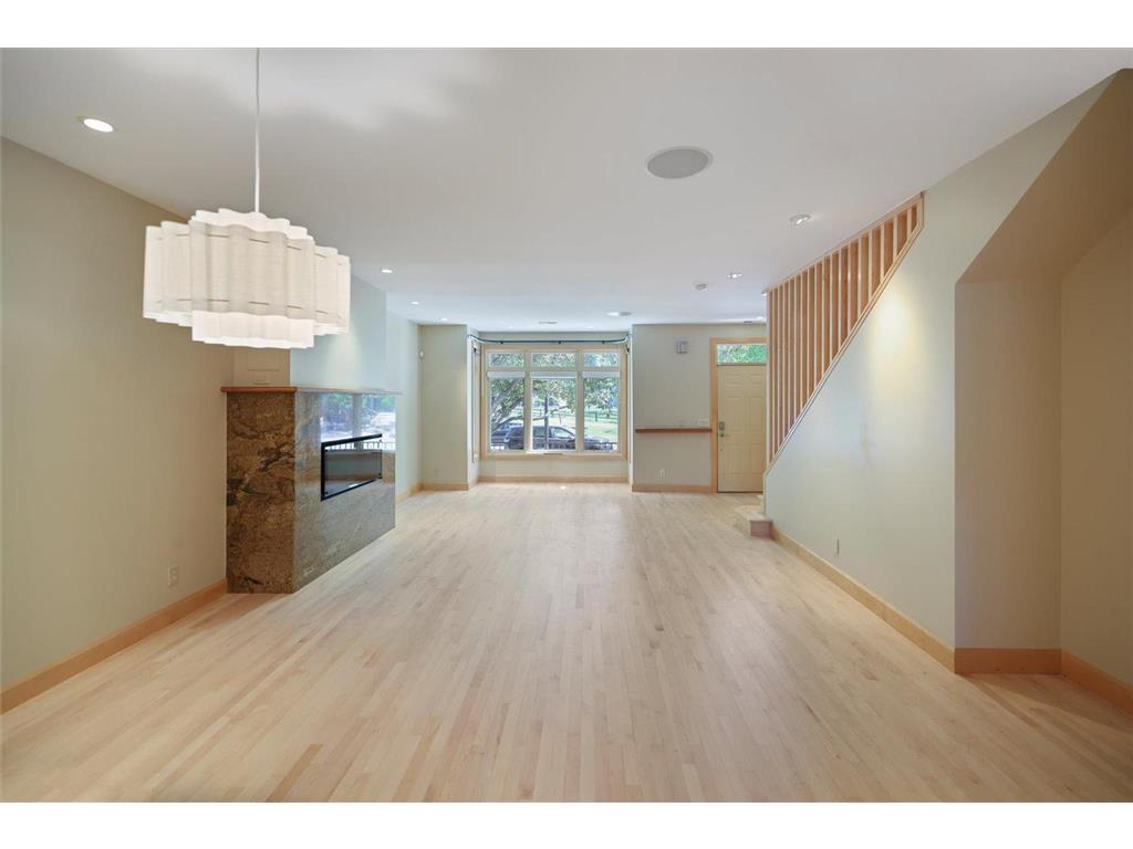 217 Bank Street SE Minneapolis MN 55414 7070957 image7
