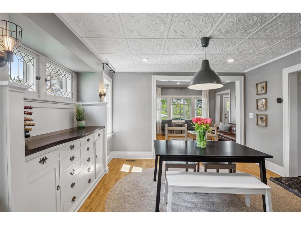 217 Blake Road S, Hopkins, MN, 55343 MLS 6535861 Edina Realty