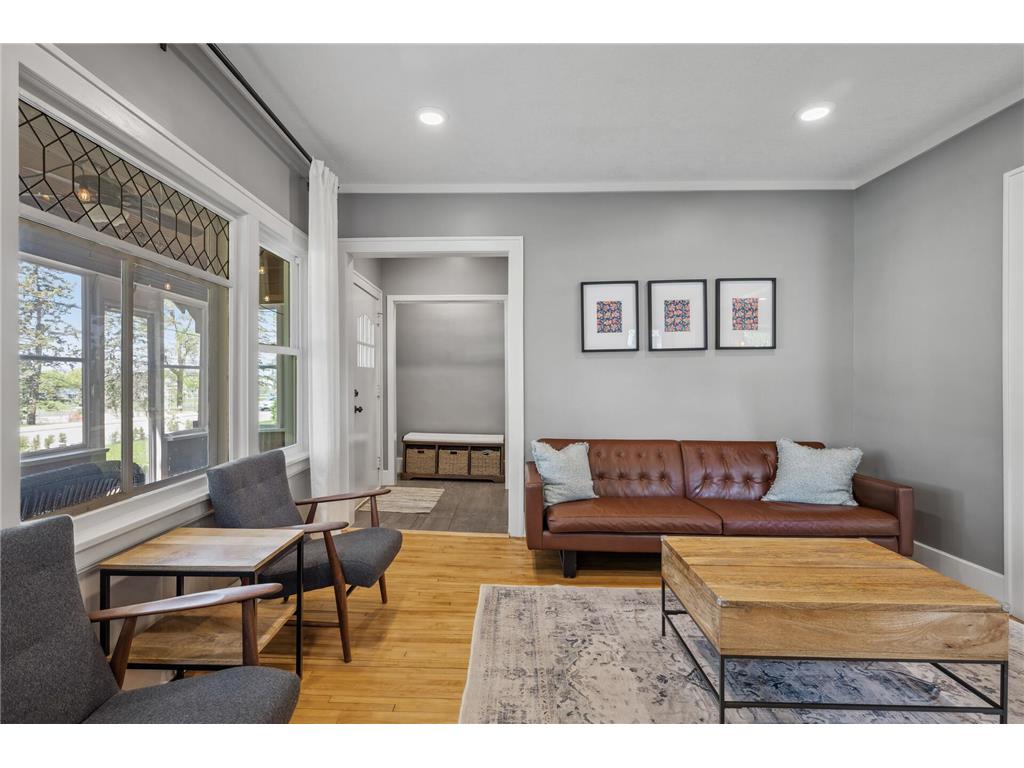 217 Blake Road S, Hopkins, MN, 55343 MLS 6535861 Edina Realty