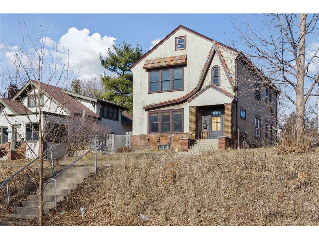 217 Cedar Lake Road N Minneapolis MN 55405 6505481 image1