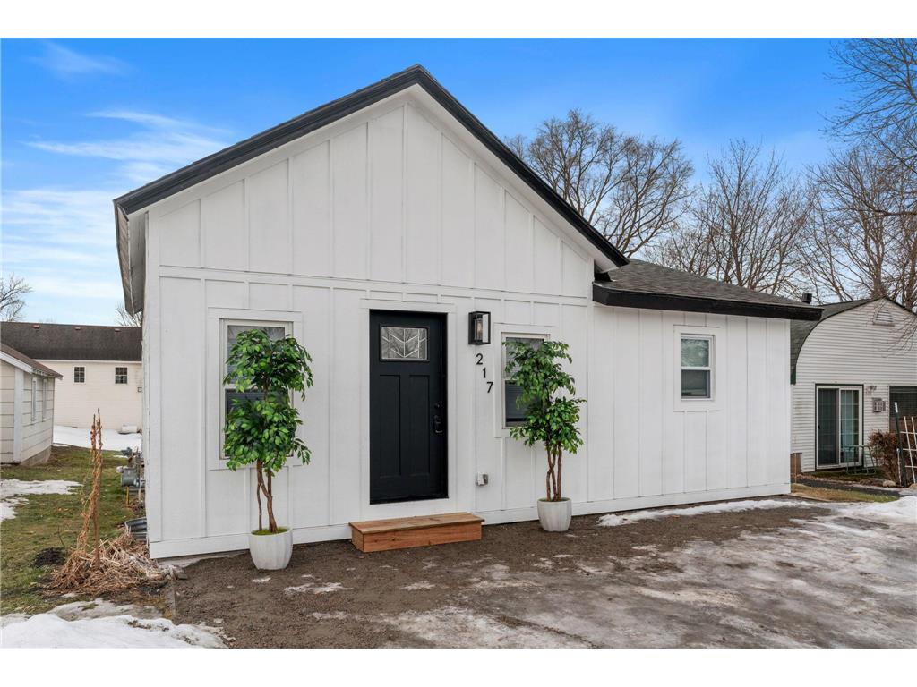217 Franklin Avenue E Delano MN 55328 7018872 image1