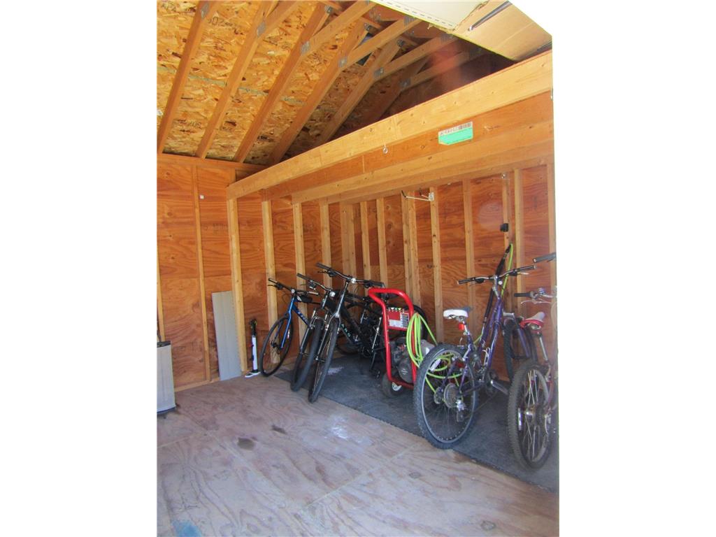 217 London Road Marshall MN 56258 7094372 image36