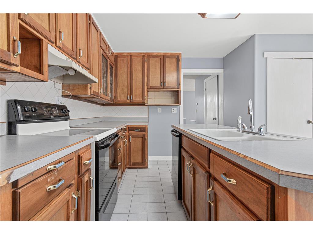 217 N 2nd Street New Richmond WI 54017 6782708 image12