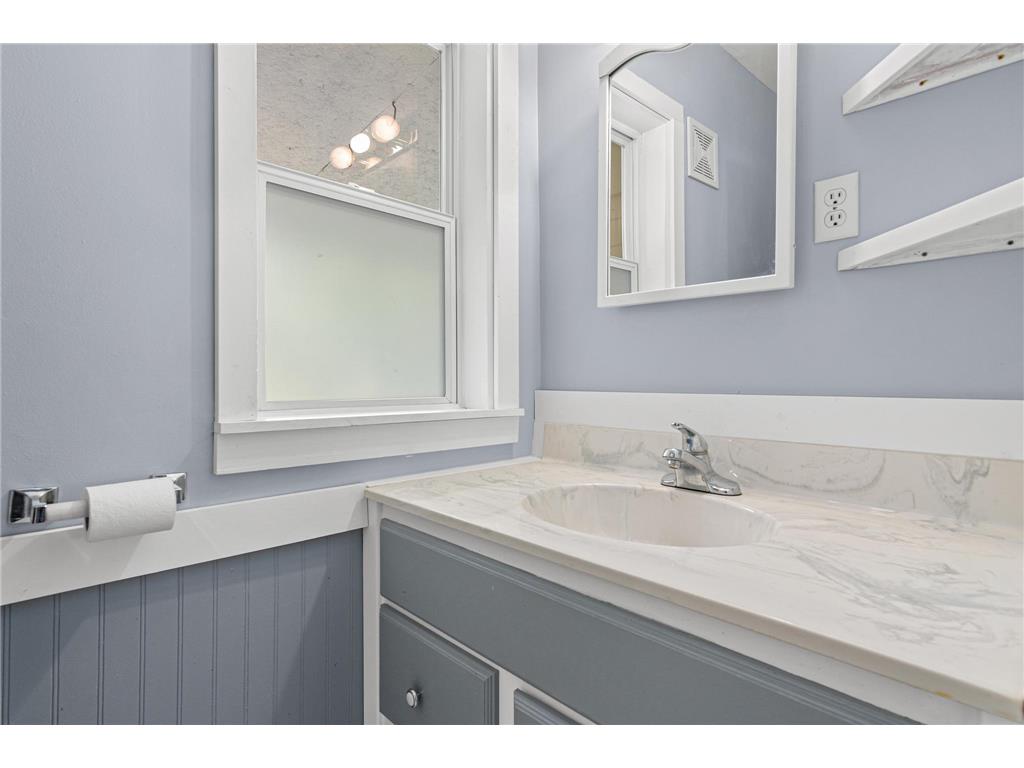 217 N 2nd Street New Richmond WI 54017 6782708 image26