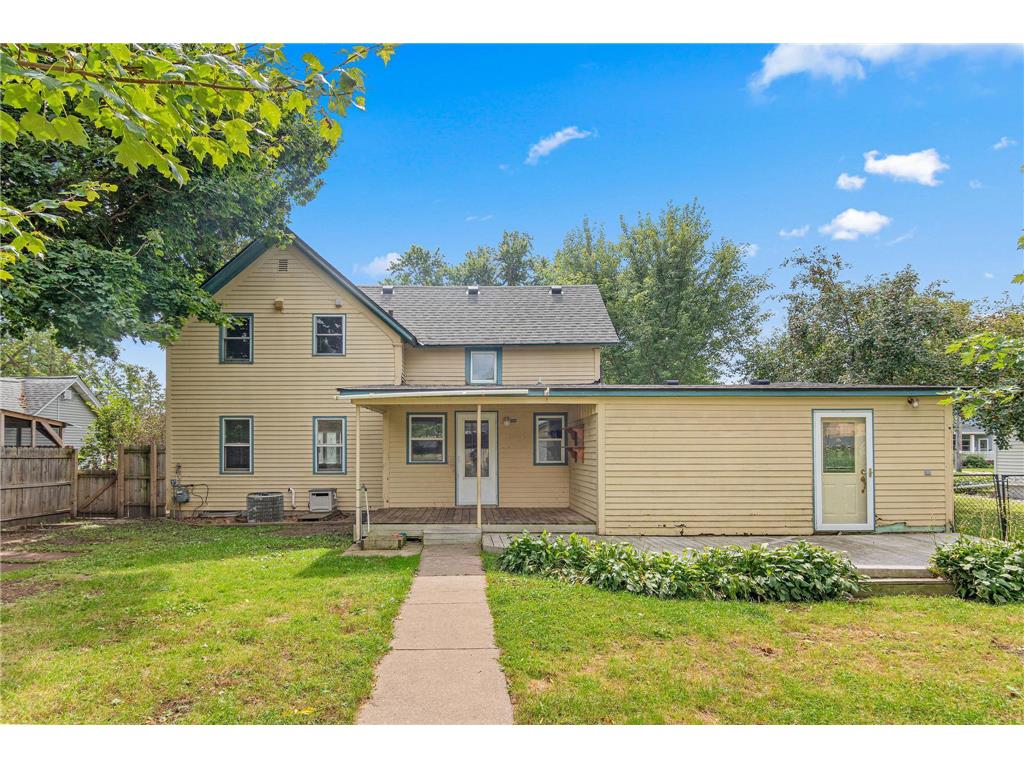 217 N 2nd Street New Richmond WI 54017 6782708 image3