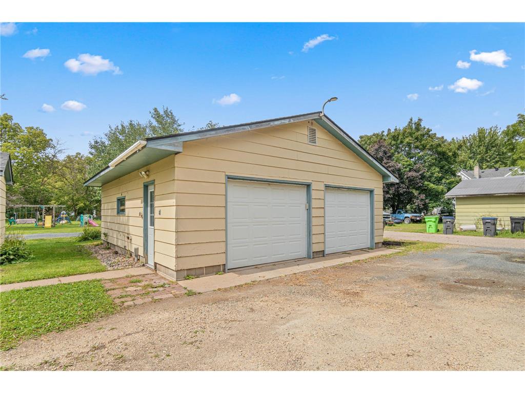 217 N 2nd Street New Richmond WI 54017 6782708 image35