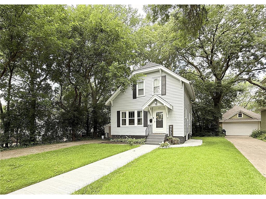 217 N 3rd Street Montevideo MN 56265 6760792 image1