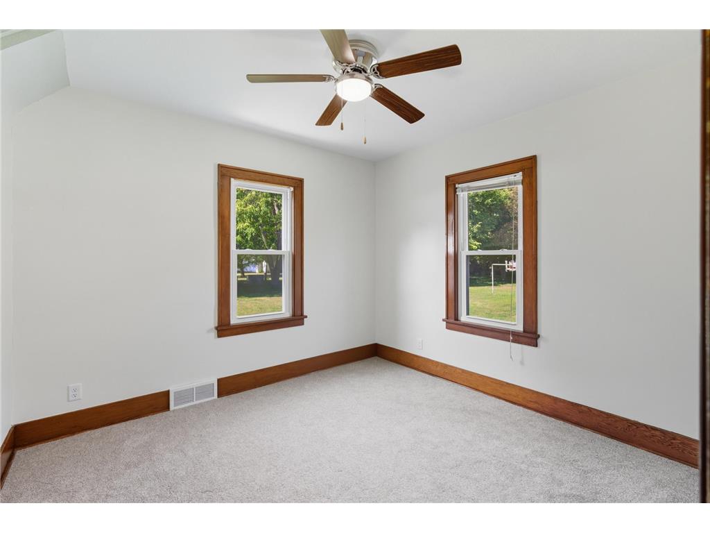 217 N Central Avenue Truman MN 56088 7042894 image13