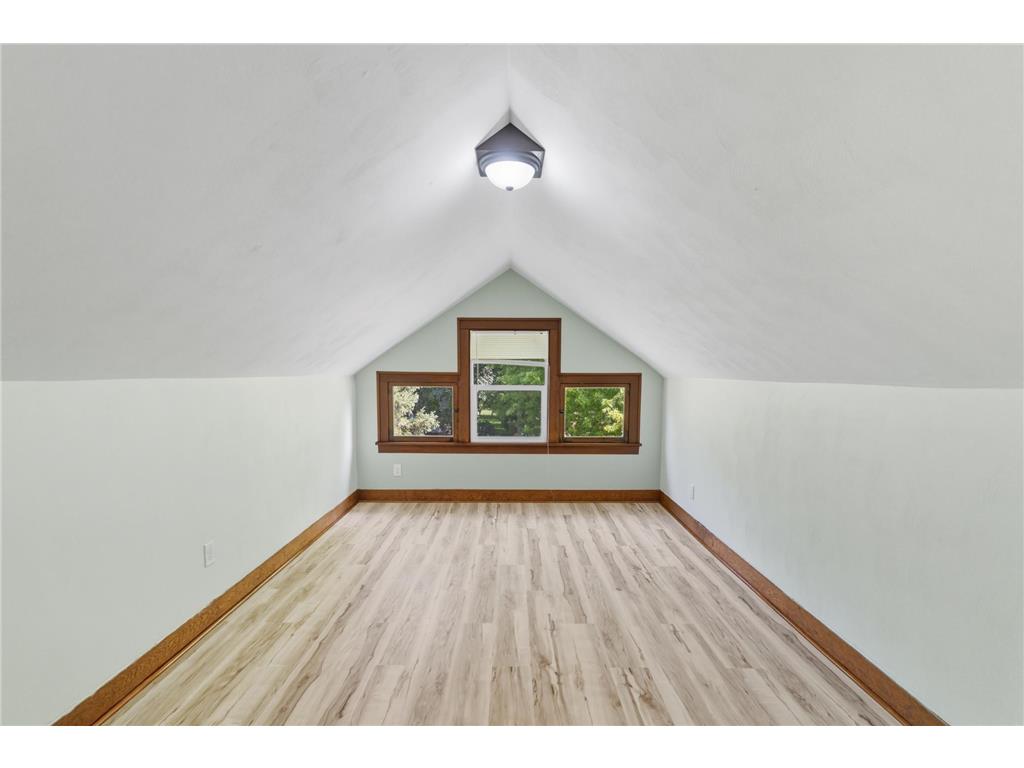 217 N Central Avenue Truman MN 56088 7042894 image17