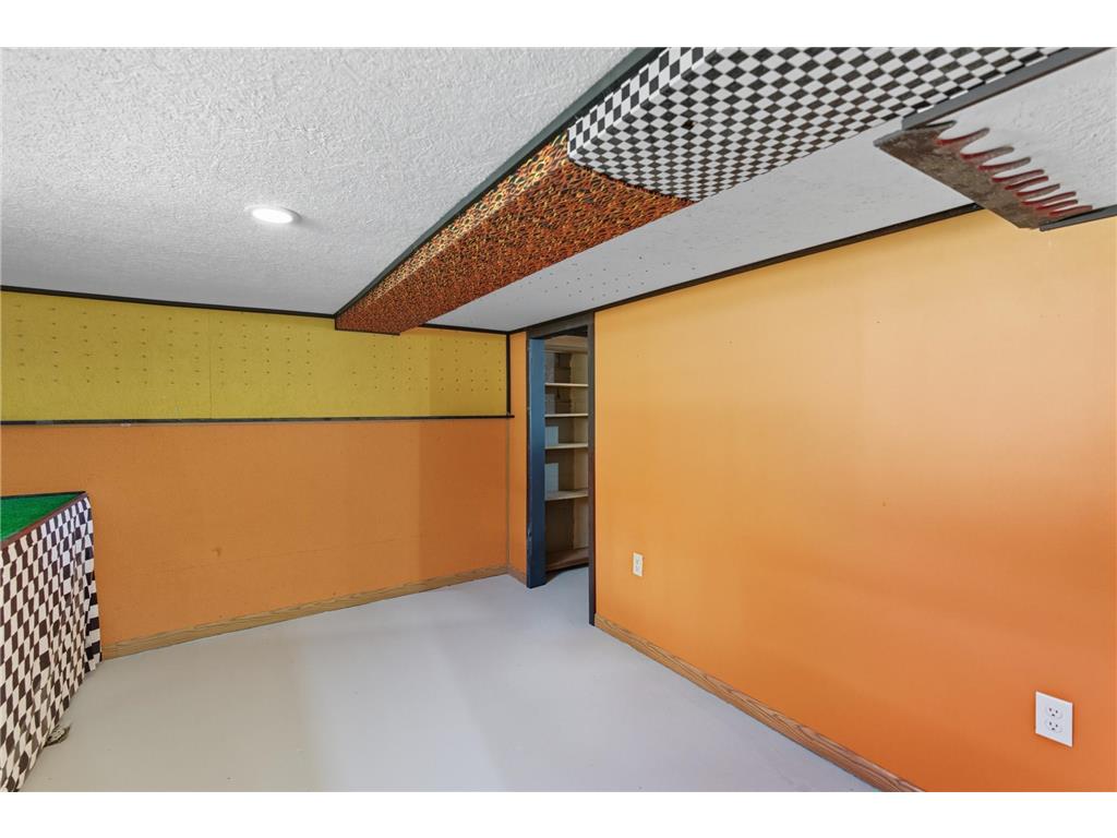 217 N Central Avenue Truman MN 56088 7042894 image23