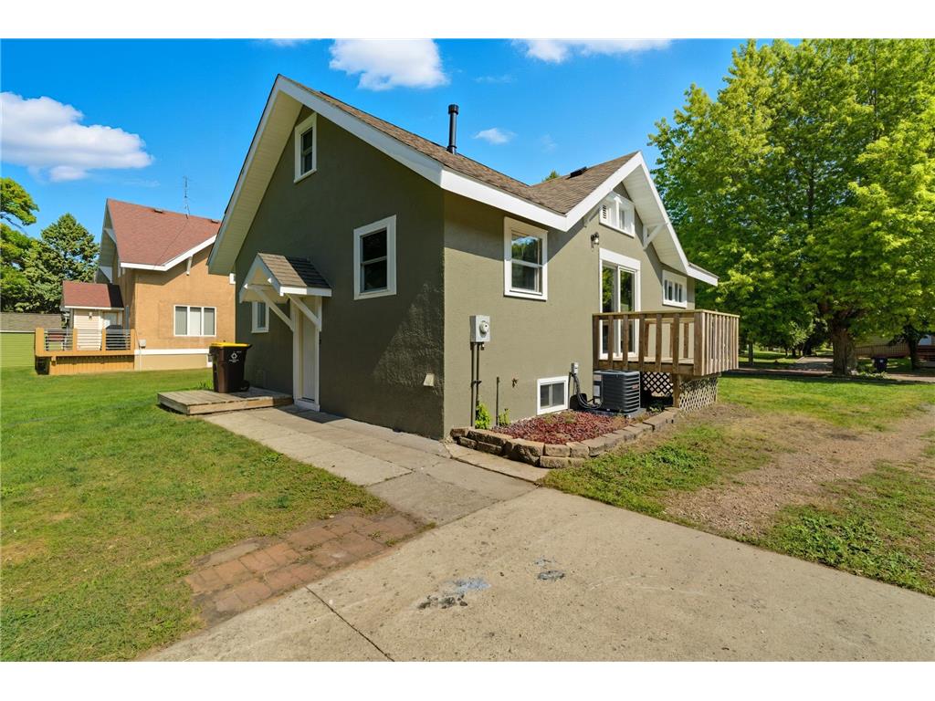 217 N Central Avenue Truman MN 56088 7042894 image26