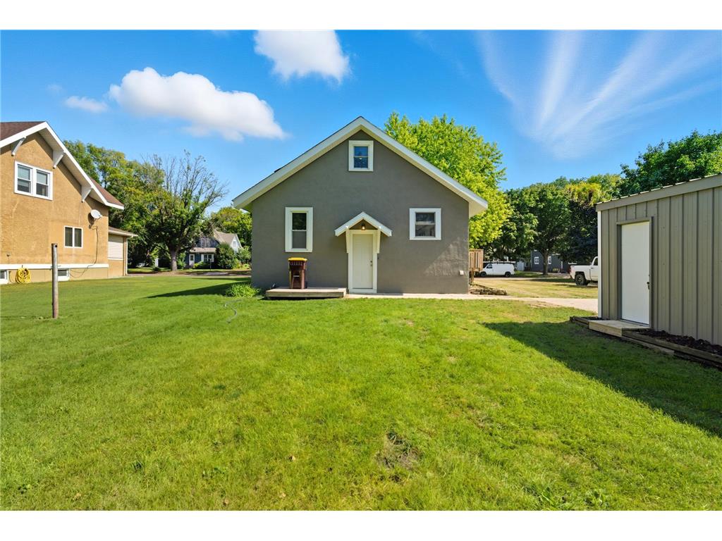 217 N Central Avenue Truman MN 56088 7042894 image34