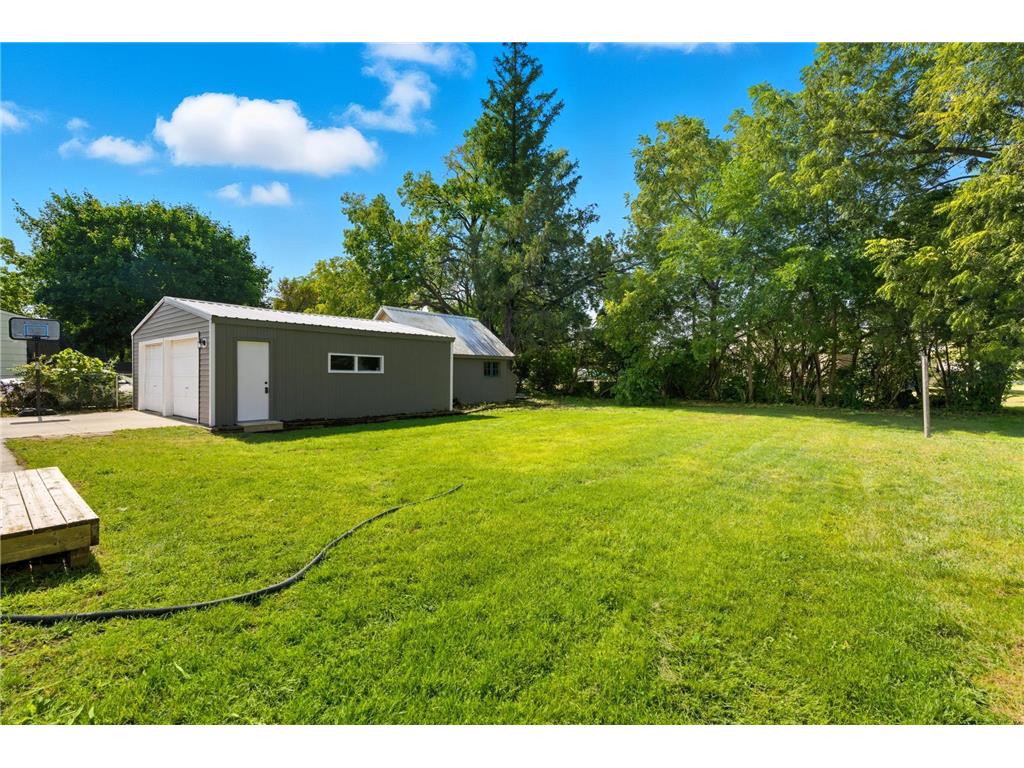 217 N Central Avenue Truman MN 56088 7042894 image37