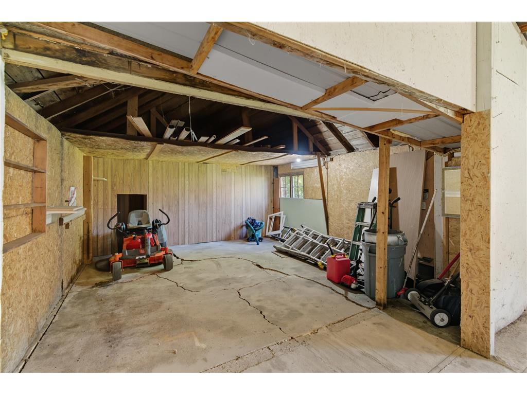 217 N Central Avenue Truman MN 56088 7042894 image39