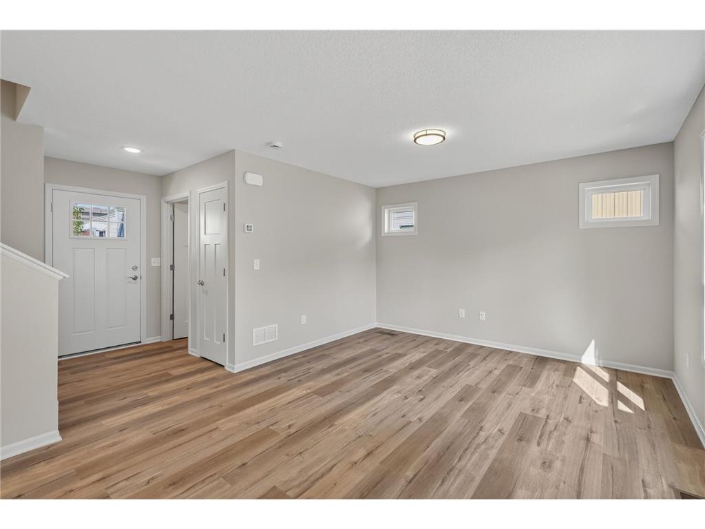 217 N Walnut Street Chaska MN 55318 6787500 image8