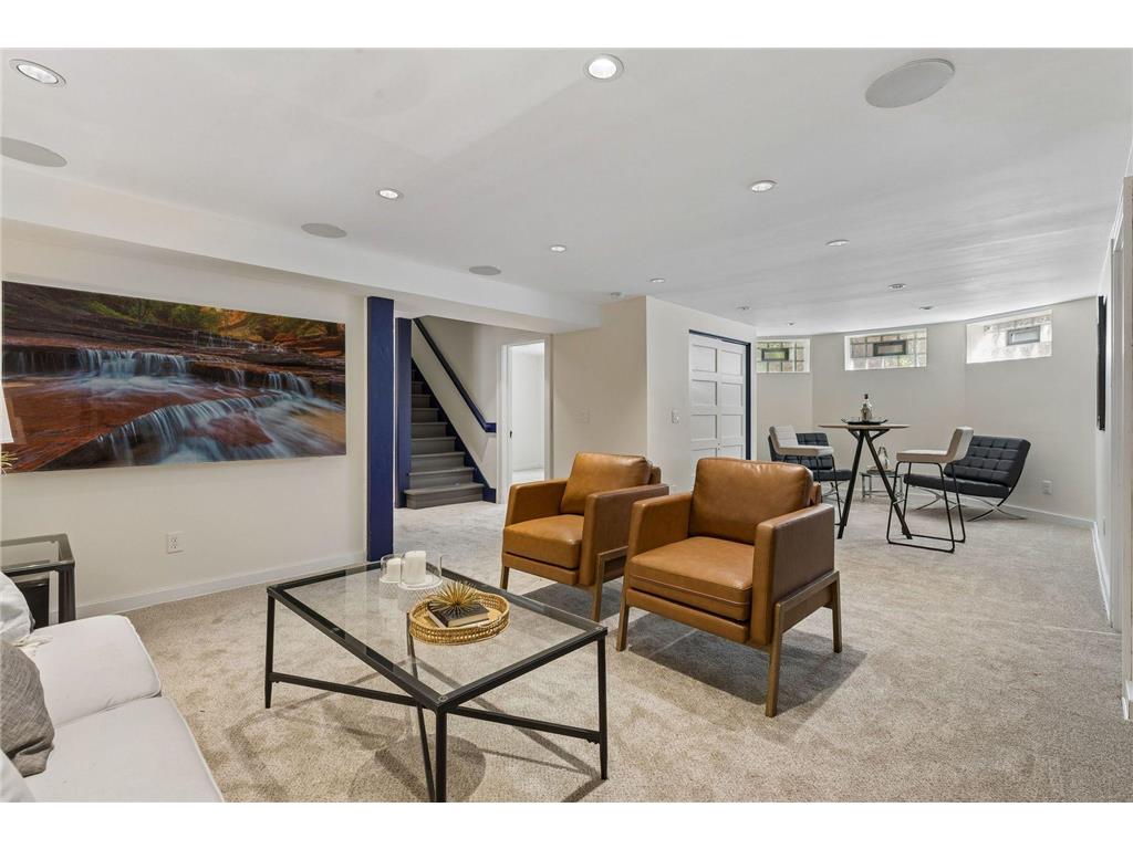 217 Penn Avenue S Minneapolis MN 55405 7063523 image38