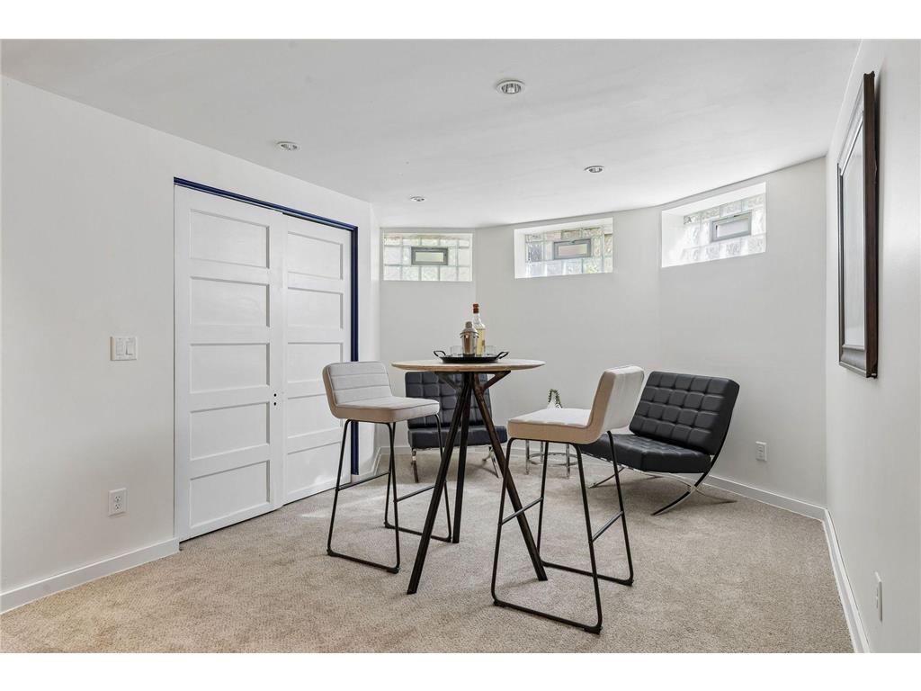 217 Penn Avenue S Minneapolis MN 55405 7063523 image39