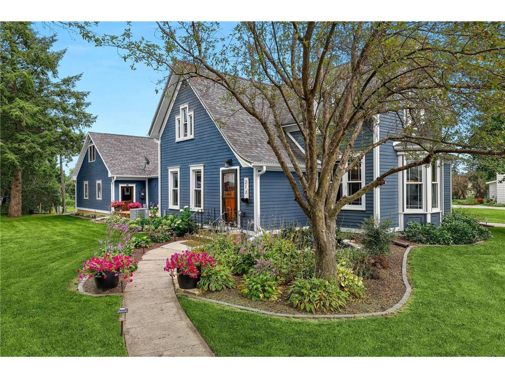 217 S Pine Street Caledonia MN 55921 6583054 image1