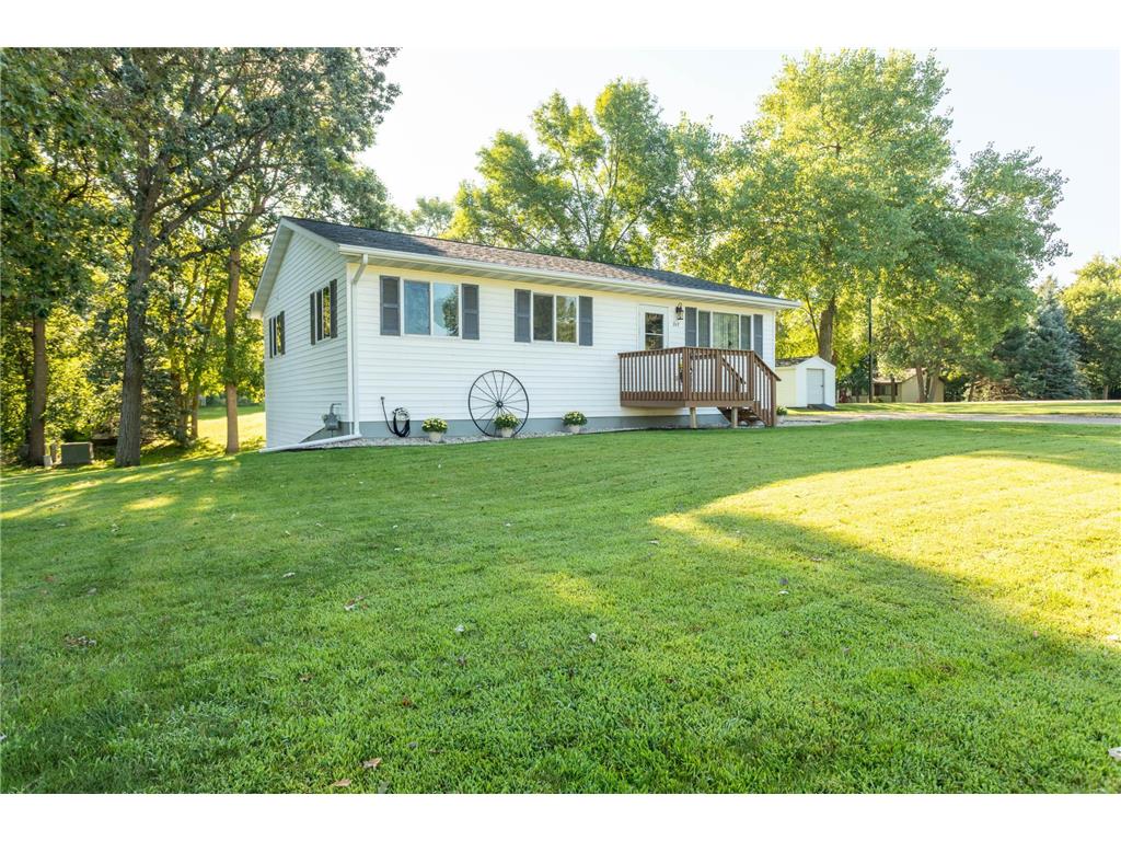 217 Viking Place Alexandria MN 56308 6776373 image1