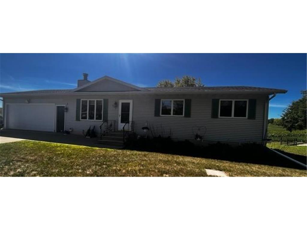 217 W Adams Street Caledonia MN 55921 6419301 image1