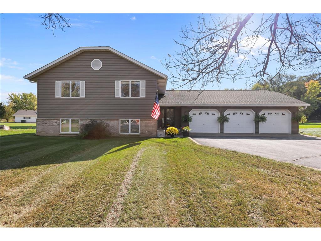 2173 232nd Street Saint Augusta MN 56301 6800642 image1